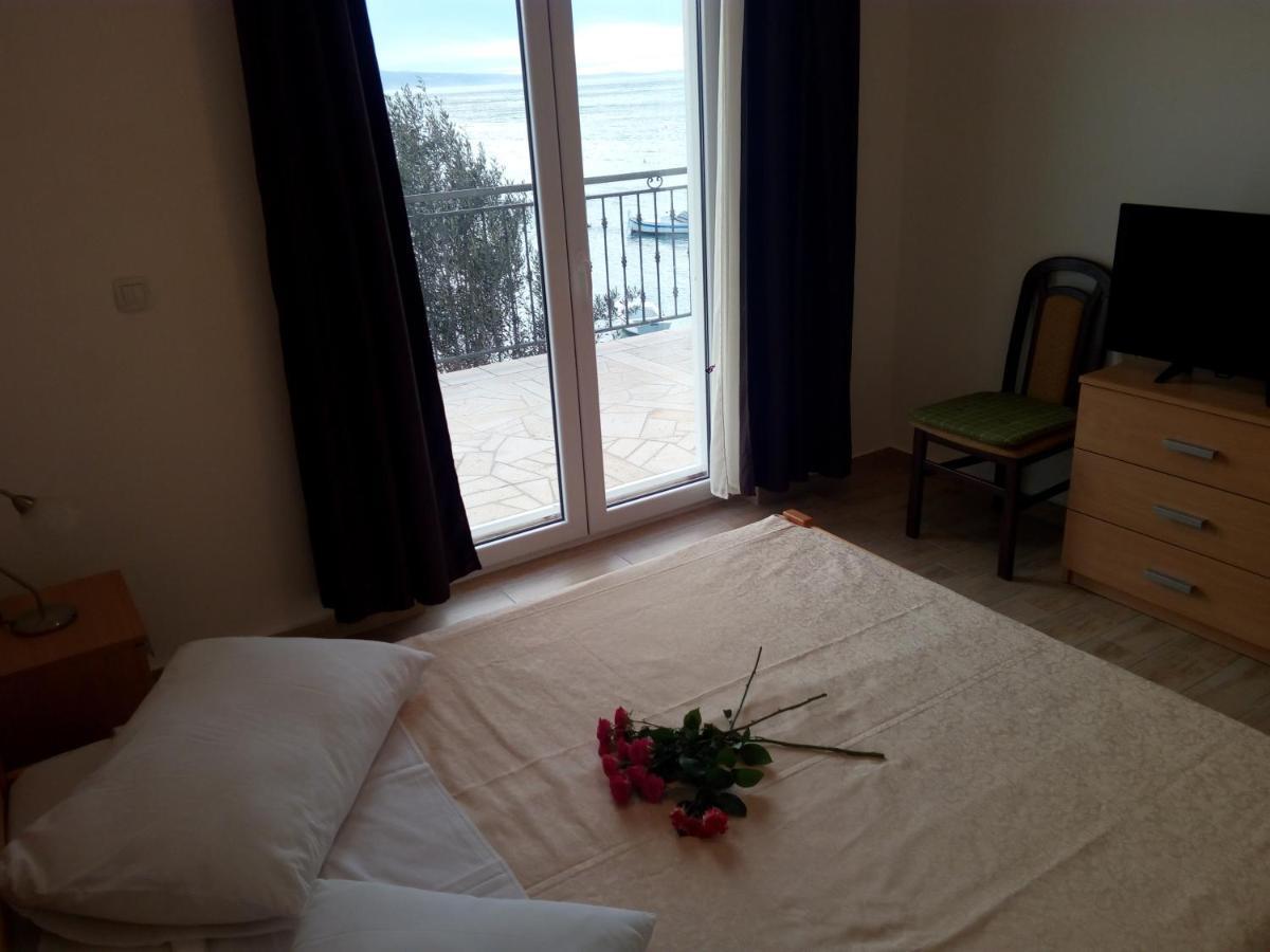 Apartment On The Beach Lokva Rogoznica Extérieur photo