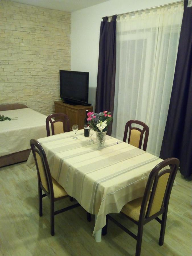 Apartment On The Beach Lokva Rogoznica Extérieur photo