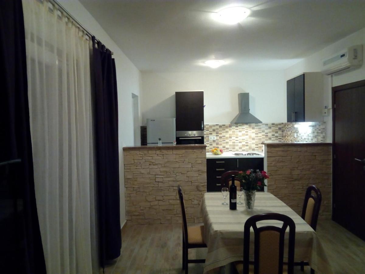 Apartment On The Beach Lokva Rogoznica Extérieur photo